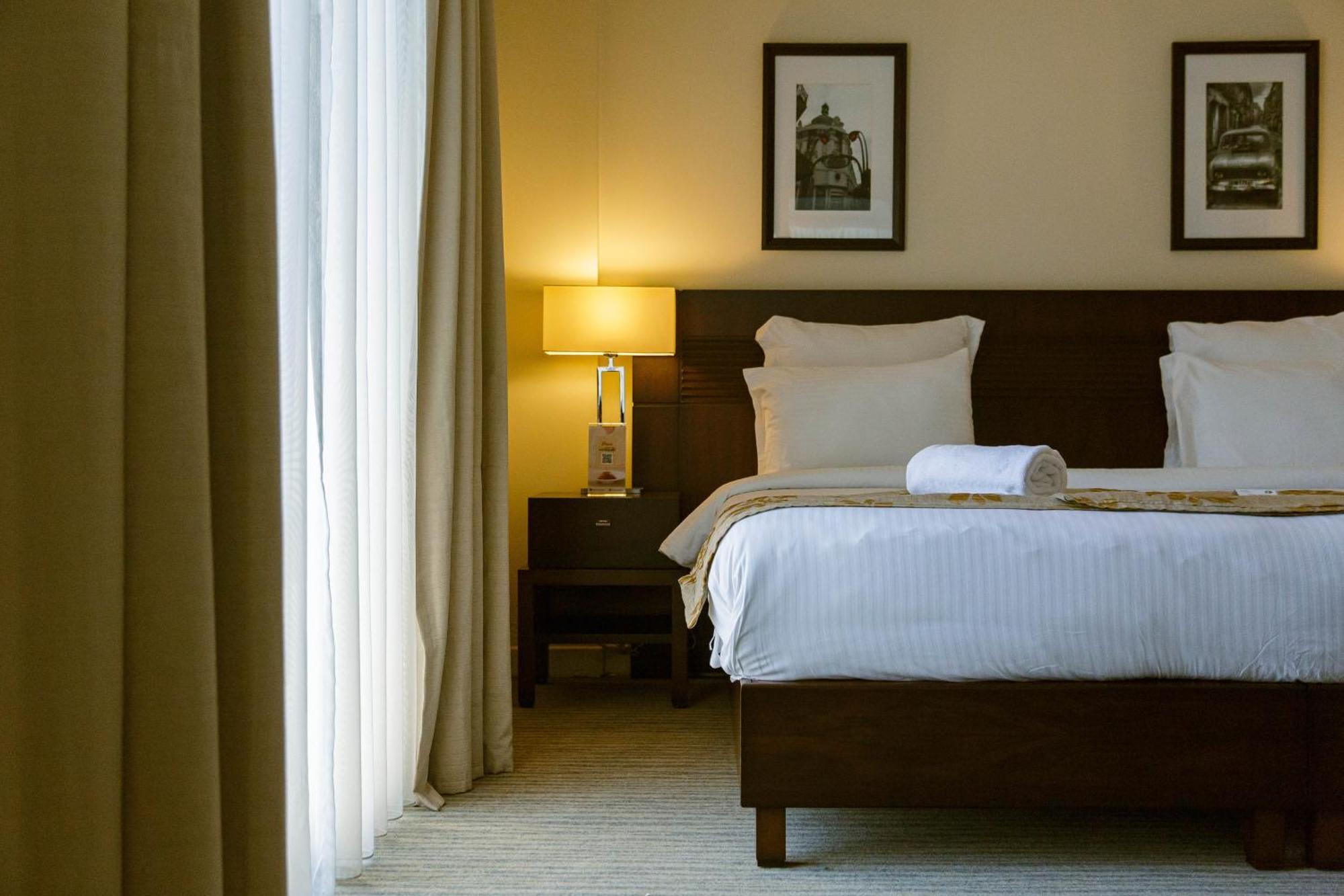 The Parisian Hotel Beirut Ngoại thất bức ảnh