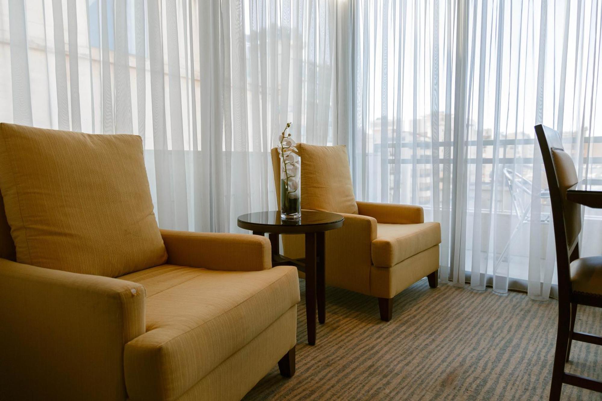 The Parisian Hotel Beirut Ngoại thất bức ảnh